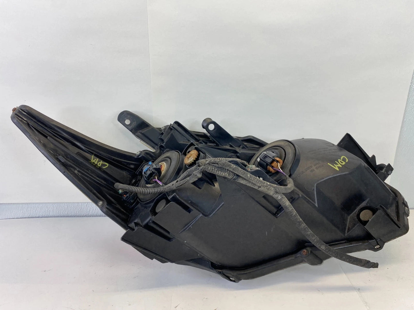 2010-2011 TOYOTA PRIUS 1.8L LEFT DRIVER SIDE HEADLIGHT HEAD LAMP ASSEMBLY OEM