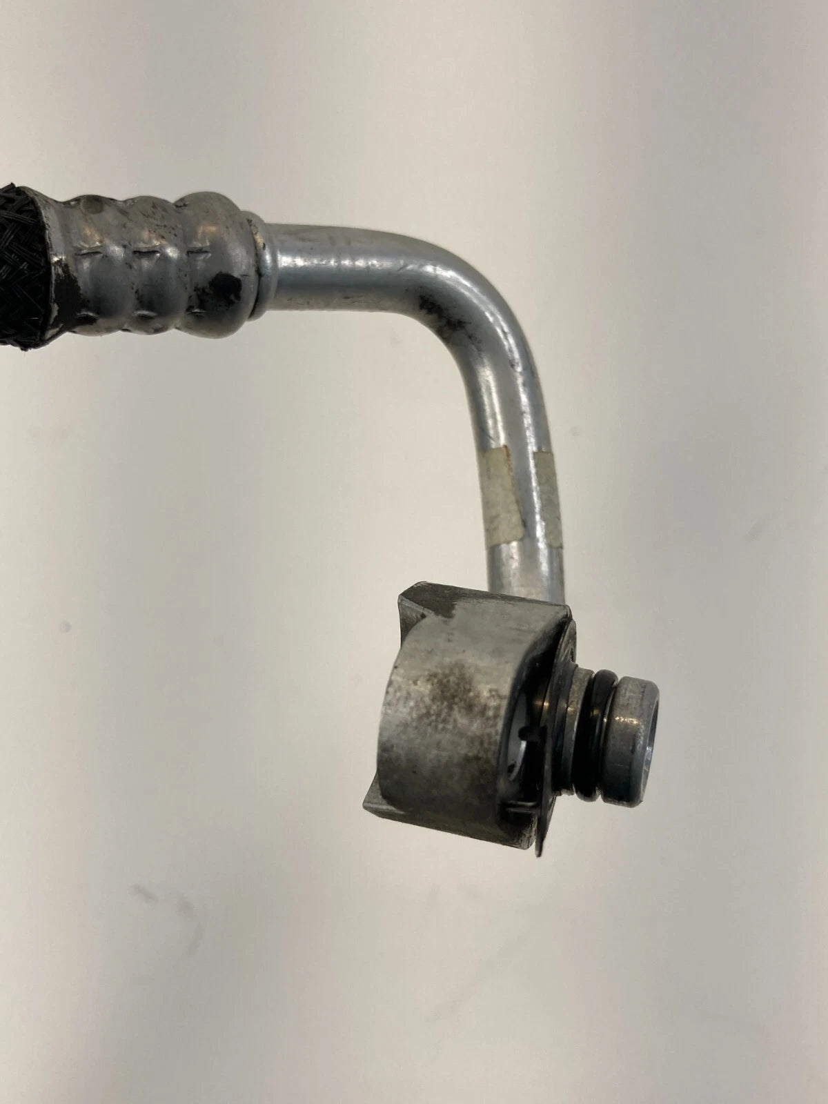 2008 2009 2010 CHRYSLER TOWN & COUNTRY A/C REFRIGERANT DISCHARGE HOSE LINE