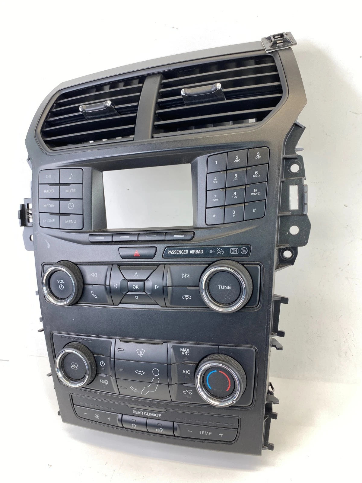 18 19 FORD EXPLORER RADIO & CLIMATE CONTROL TRIM BEZEL W/AIR VENT JB5T-18A802-LB