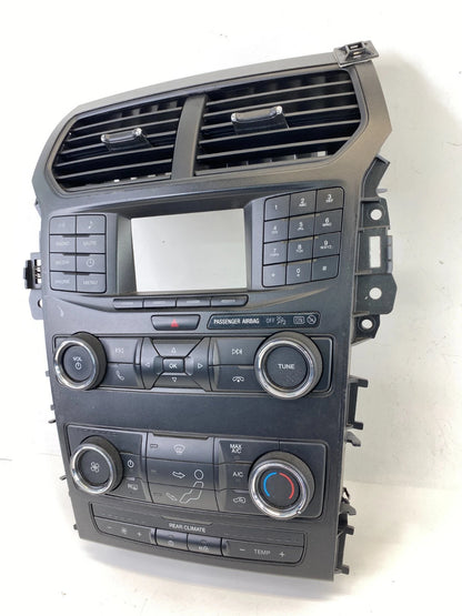 18 19 FORD EXPLORER RADIO & CLIMATE CONTROL TRIM BEZEL W/AIR VENT JB5T-18A802-LB