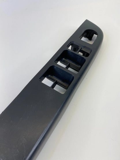 02-04 NISSAN XTERRA FRONT LEFT DOOR MASTER WINDOW SWITCH COVER BEZEL 80961-8Z500