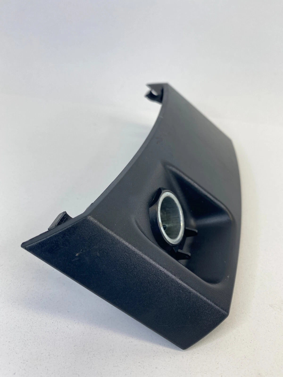 2006-2013 MERCEDES R350 REAR CENTER CONSOLE 12V POWER SOCKET TRIM OEM