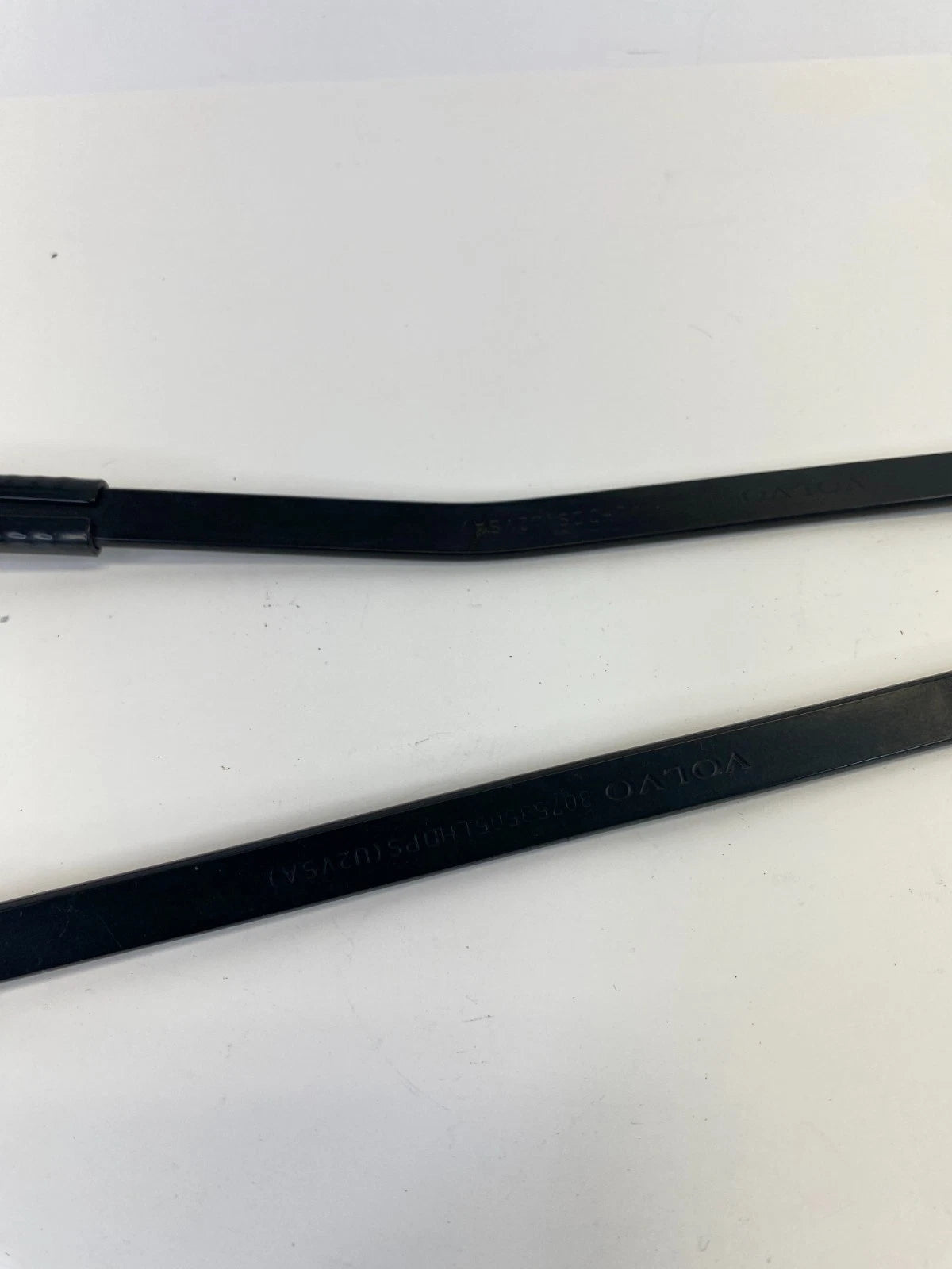 2011-2018 Volvo S60 XC70 V60 Windshield Wiper Blade Arm Set Assy 30753504 OEM