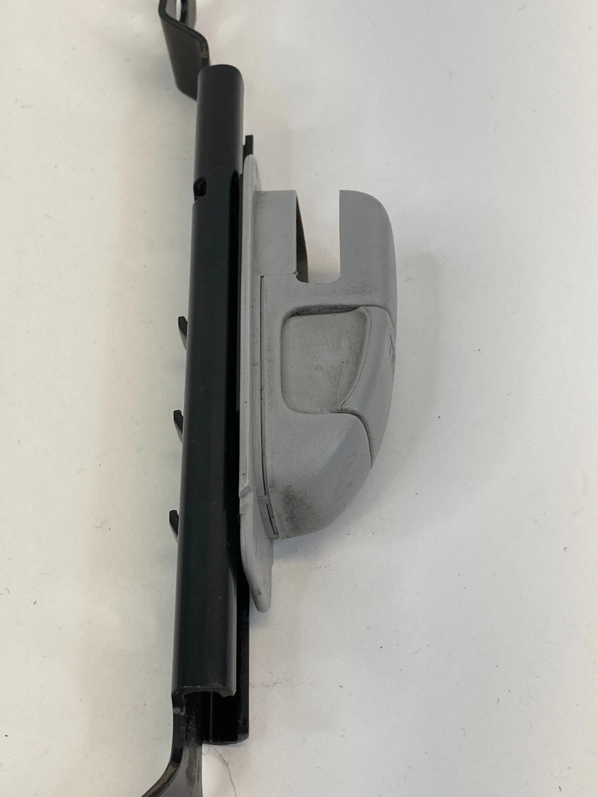 2004-2009 MAZDA3 MAZDA 3 FRONT RIGHT PASSENGER SIDE SEAT BELT HEIGHT ADJUSTER