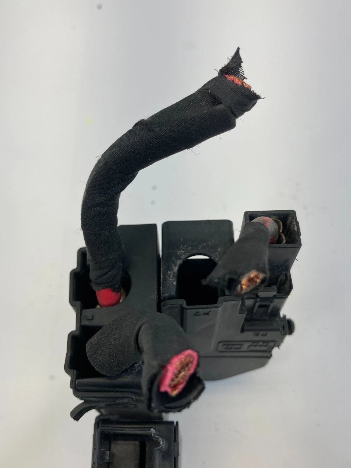13-16 FORD FUSION ENGINE BATTERY JUNCTION FUSE RELAY BOX MODULE DU5T14A094ED OEM