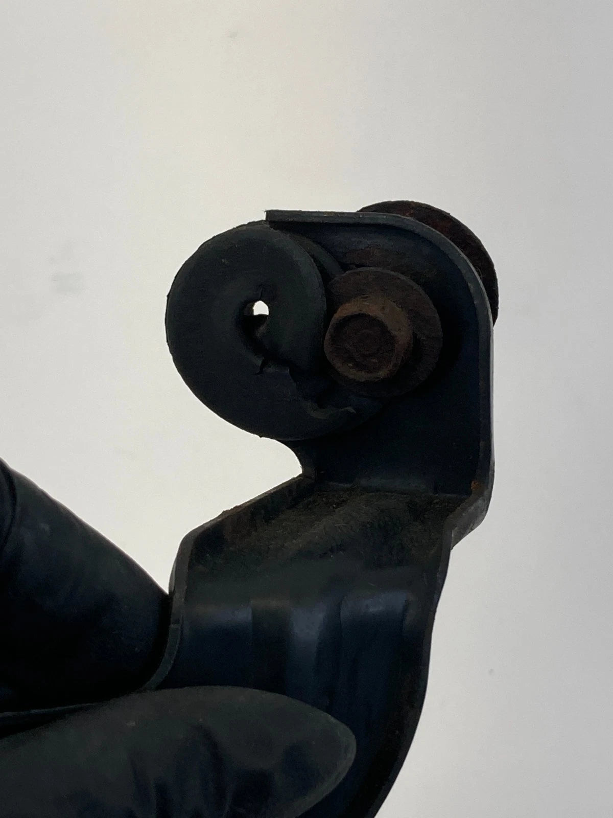 06 07 08 09 10 11 Honda Civic Condenser Support Bracket Assembly OEM