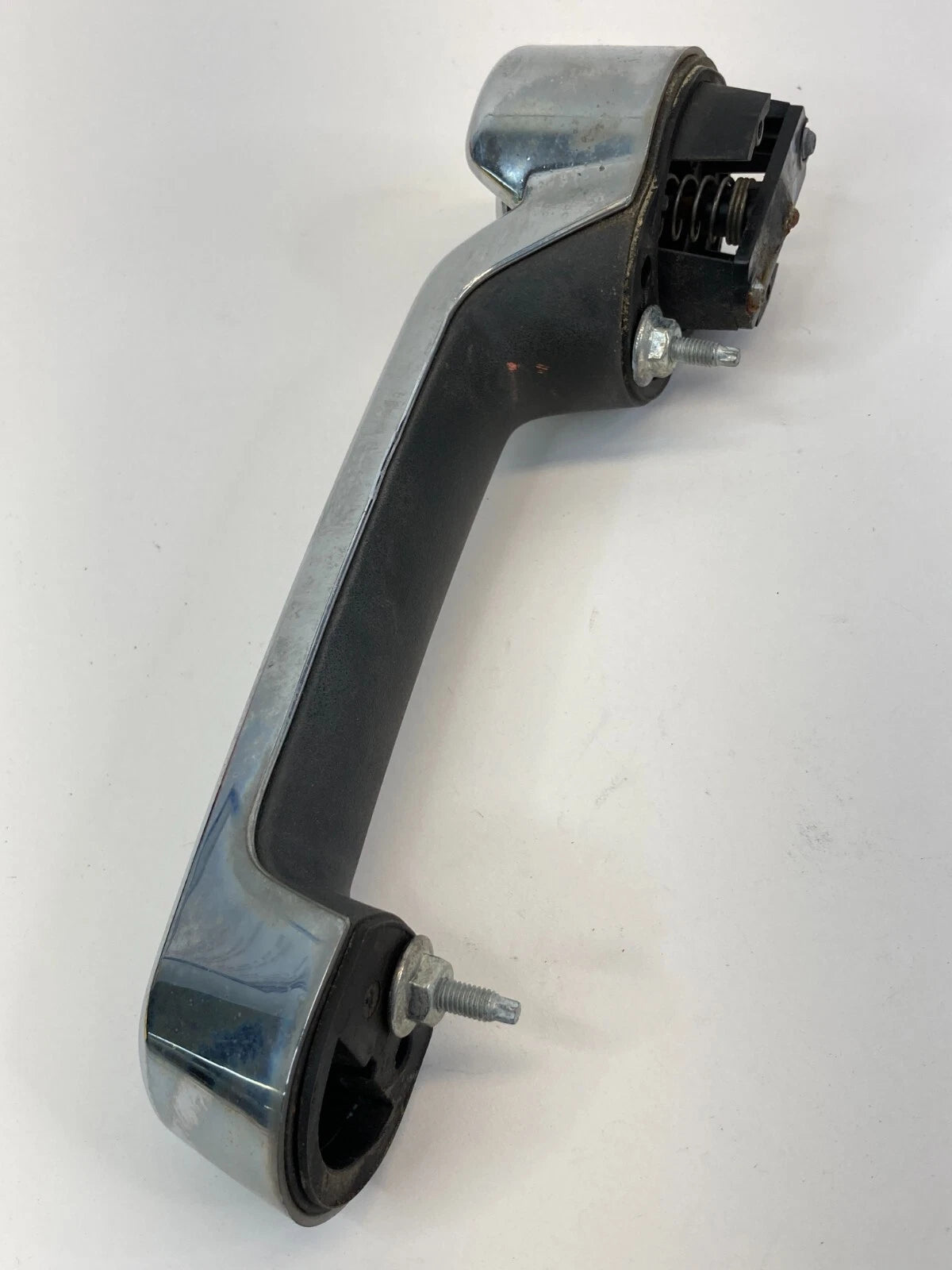 2010 2011 DODGE NITRO FRONT LEFT DRIVER SIDE EXTERIOR OUTSIDE DOOR HANDLE OEM