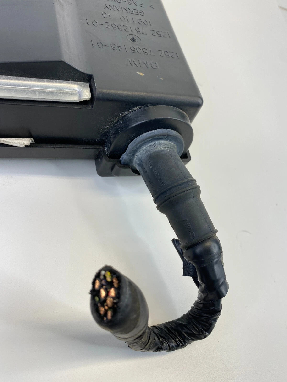 03-05 LAND ROVER RANGE ROVER BATTERY DISCONNECT MODULE HOUSING BOX 1252750614301