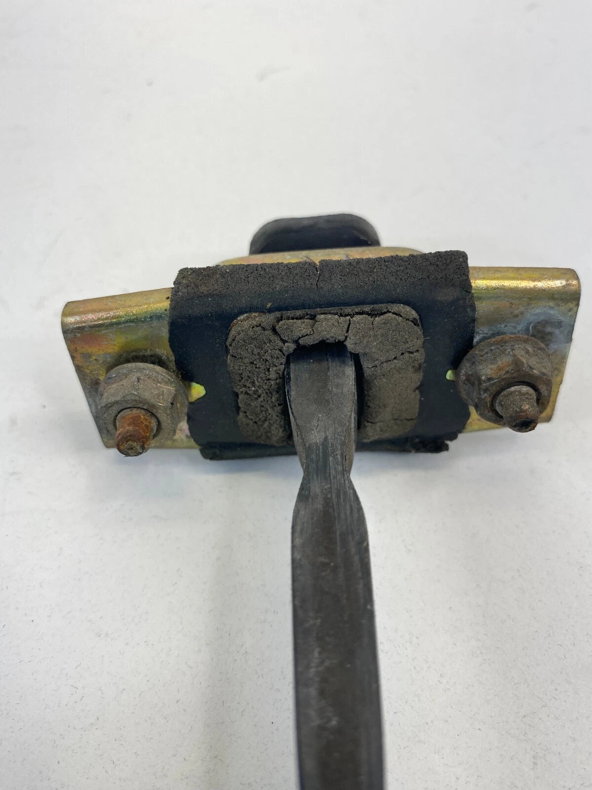1997-2001 TOYOTA CAMRY REAR RIGHT PASSENGER SIDE DOOR CHECK STOP STOPPER DETENT
