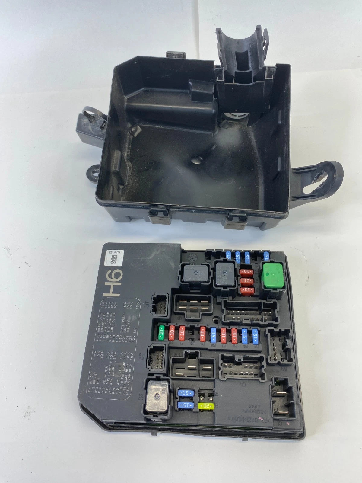 2015-2019 NISSAN SENTRA ENGINE FUSE BOX POWER DISTRIBUTION UNIT OEM 284B7-3RA3B