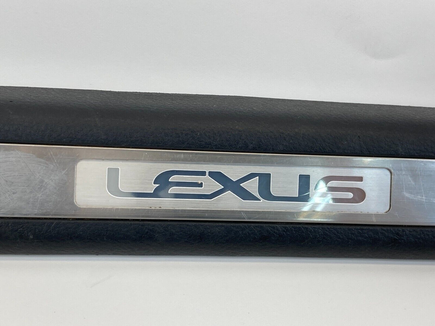 2004-2006 Lexus RX330 Rear Right Side Door Sill Trim Plate 67930-0E010 OEM