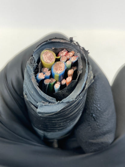 2002-2004 Nissan Pathfinder 3.5L V6 RWD Anti Lock Brake Pump Plug Connector