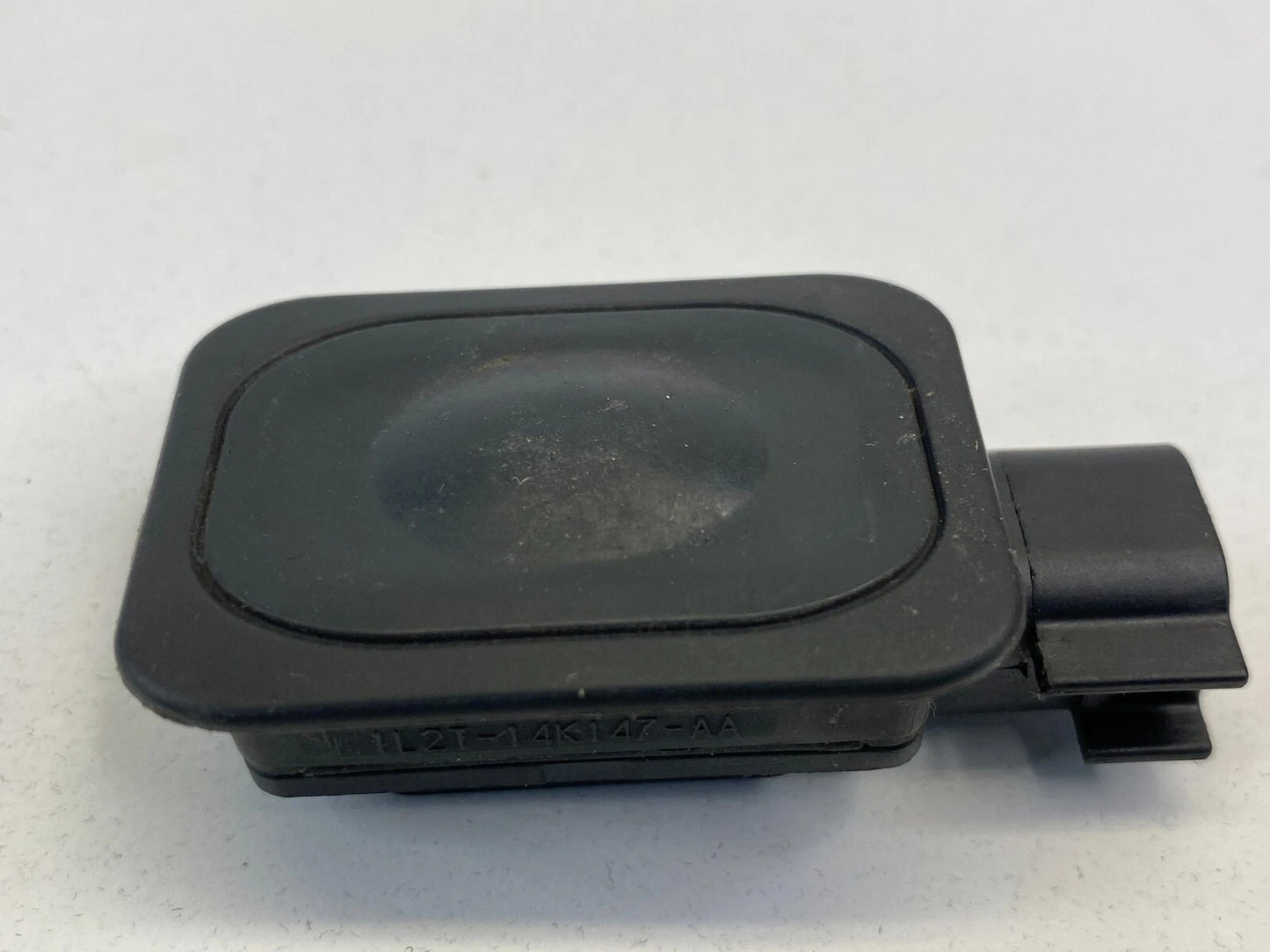 11-15 LINCOLN MKX BASE TRUNK LIFTGATE RELEASE BACK DOOR SWITCH 1L2T-14K147-AA