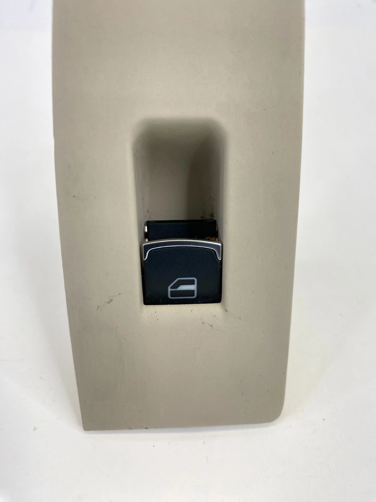 2009-2017 Volkswagen CC Rear Left Side Door Window Switch w/ Bezel 3C8867375A