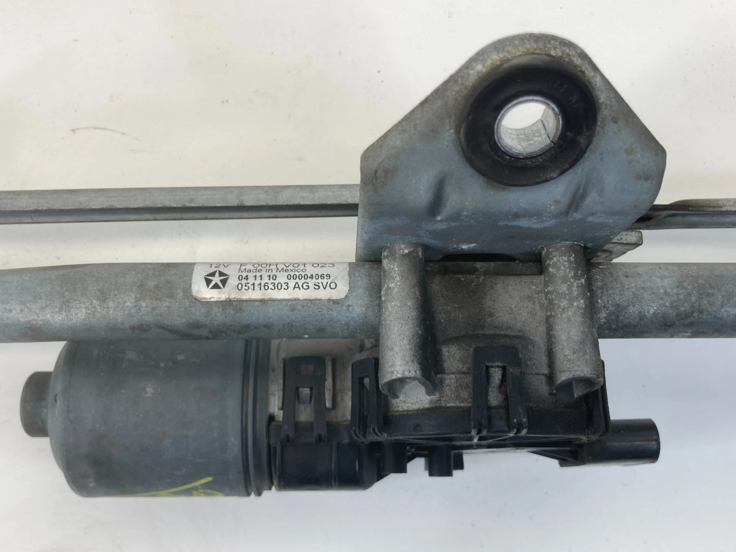 09-20 DODGE JOURNEY FRONT WINDSHIELD WIPER MOTOR W/ TRANS LINKAGE 05116303AG OEM
