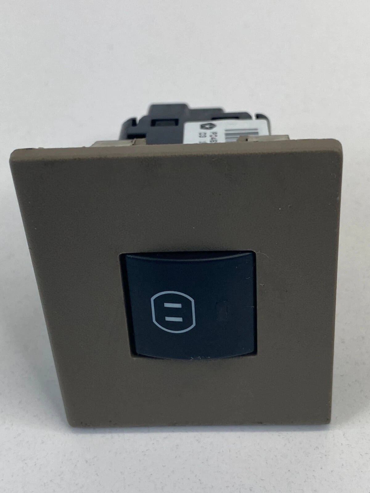2008-2010 TOWN & COUNTRY POWER INVERTER SWITCH BUTTON W/ BEZEL TRIM P04602642AC