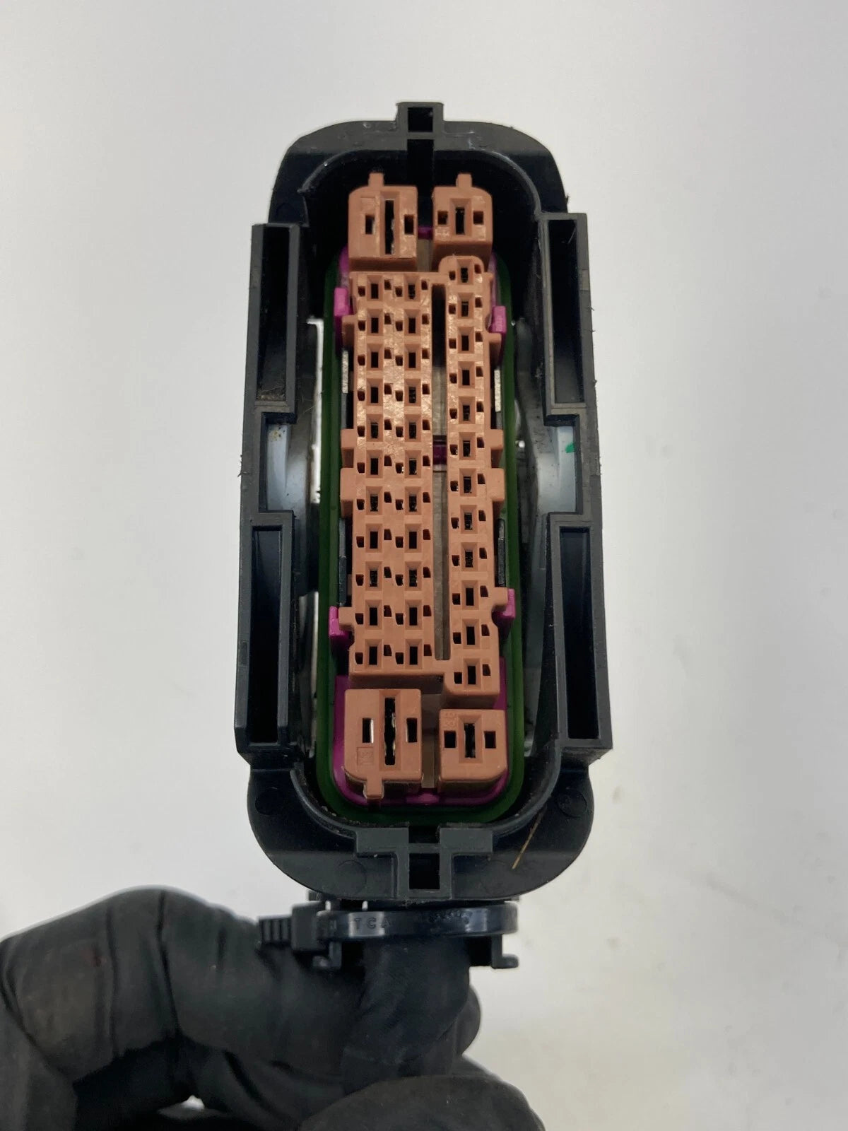 2011-2013 HYUNDAI SONATA 2.4L ABS ANTI-LOCK BRAKE PLUG CONNECTOR OEM