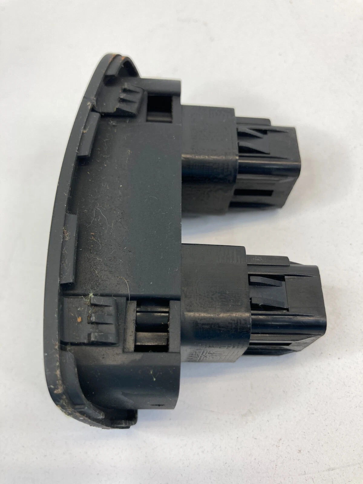 05 06 07 08 09 10 KIA SPORTAGE CENTER CONSOLE BLANK SWITCH COVER BEZEL TRIM OEM