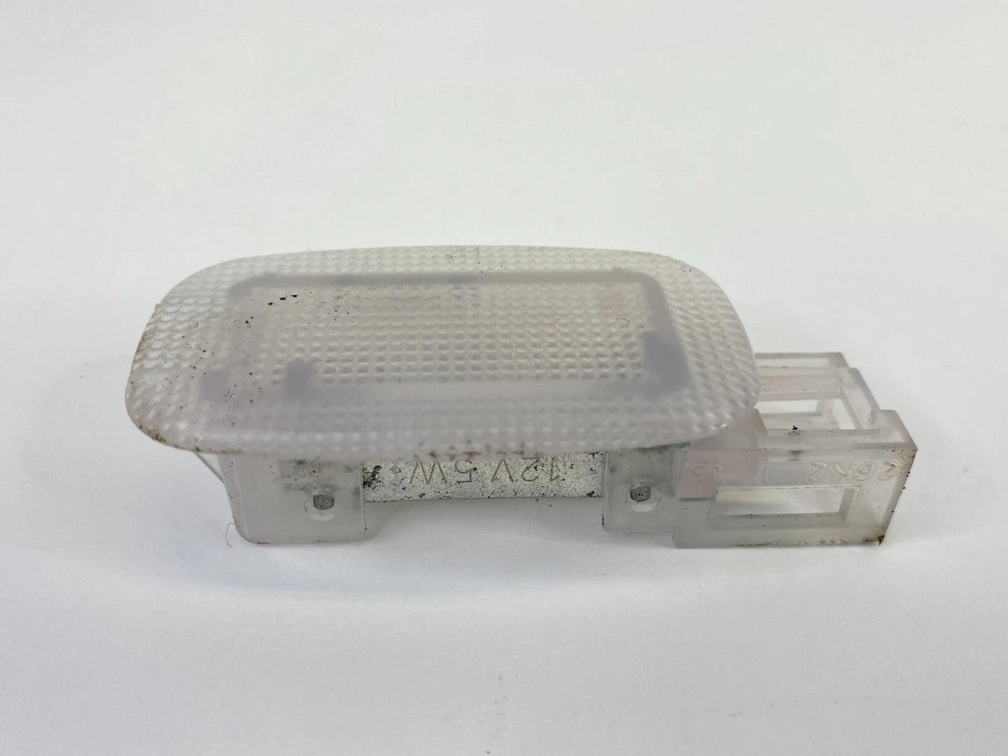 2003-2006 MERCEDES-BENZ E500 DASH CARGO COURTESY LIGHT LAMP A211-820-38-01