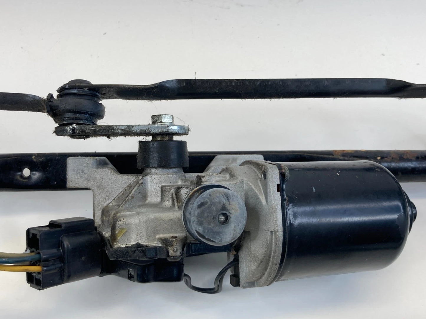 2006-2010 HYUNDAI SONATA FRONT WINDSHIELD WIPER MOTOR & LINKAGE 98110-3K000 OEM