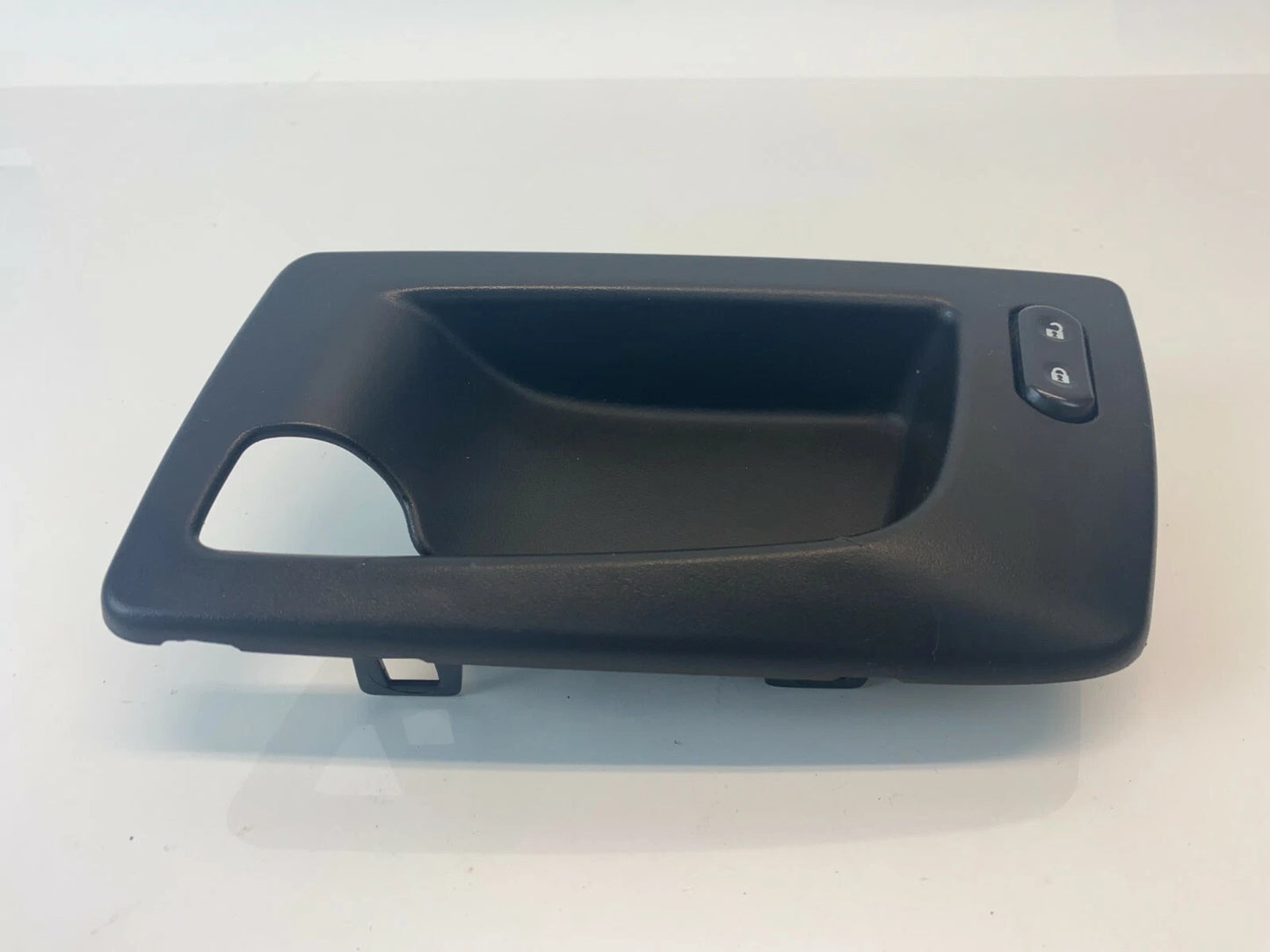2003-2007 CADILLAC CTS FRONT LEFT DRIVER INNER DOOR HANDLE BEZEL W/ LOCK SWITCH