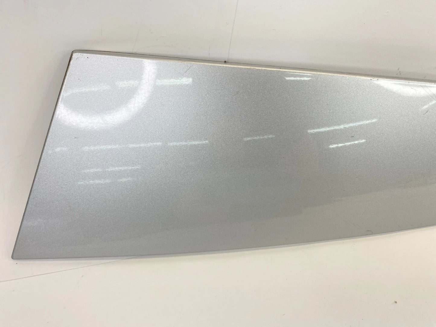 2008-2012 BUICK ENCLAVE REAR LEFT QUARTER WINDOW MOLDING TRIM 15839679 OEM