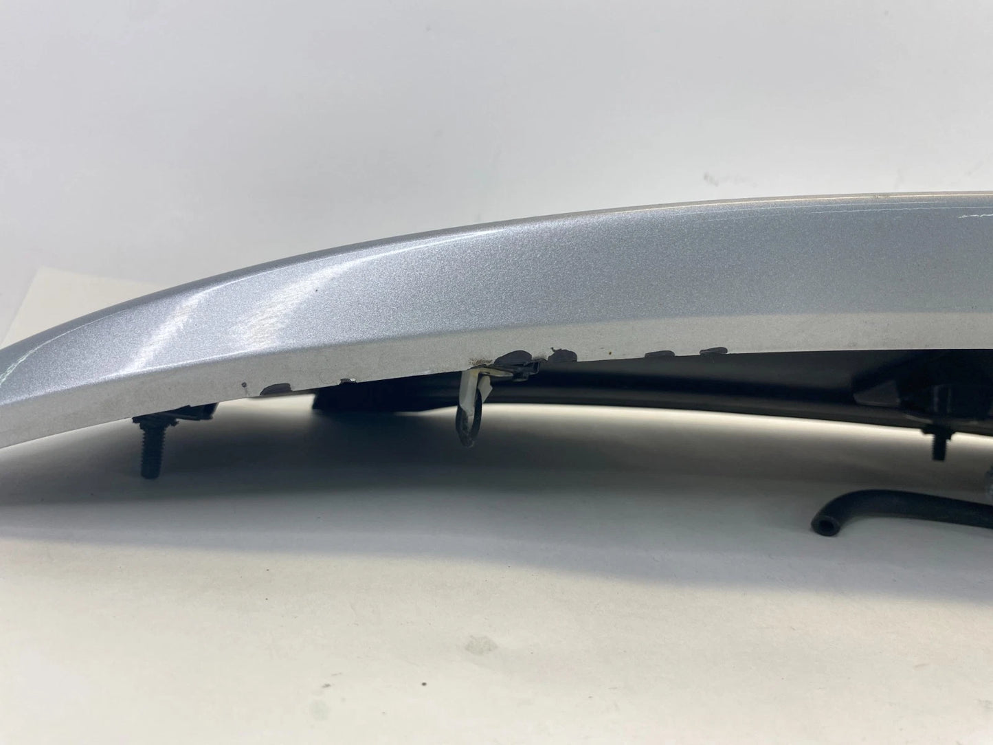 2008-2017 BUICK ENCLAVE TRUNK LIFTGATE LID SPOILER W/ THIRD BRAKE LIGHT 25830652