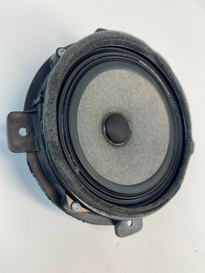 04-09 KIA AMANTI REAR RIGHT SIDE DOOR SOUND SYSTEM AUDIO SPEAKER 96330-3F700 OEM