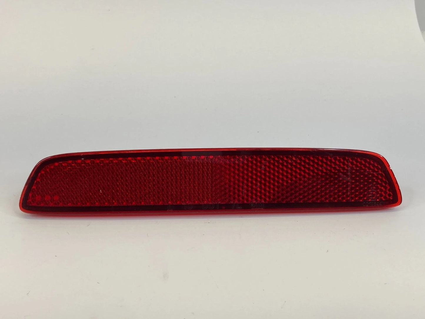 2010-2015 GMC TERRAIN REAR BUMPER LEFT SIDE REFLECTOR LIGHT 22950587 OEM