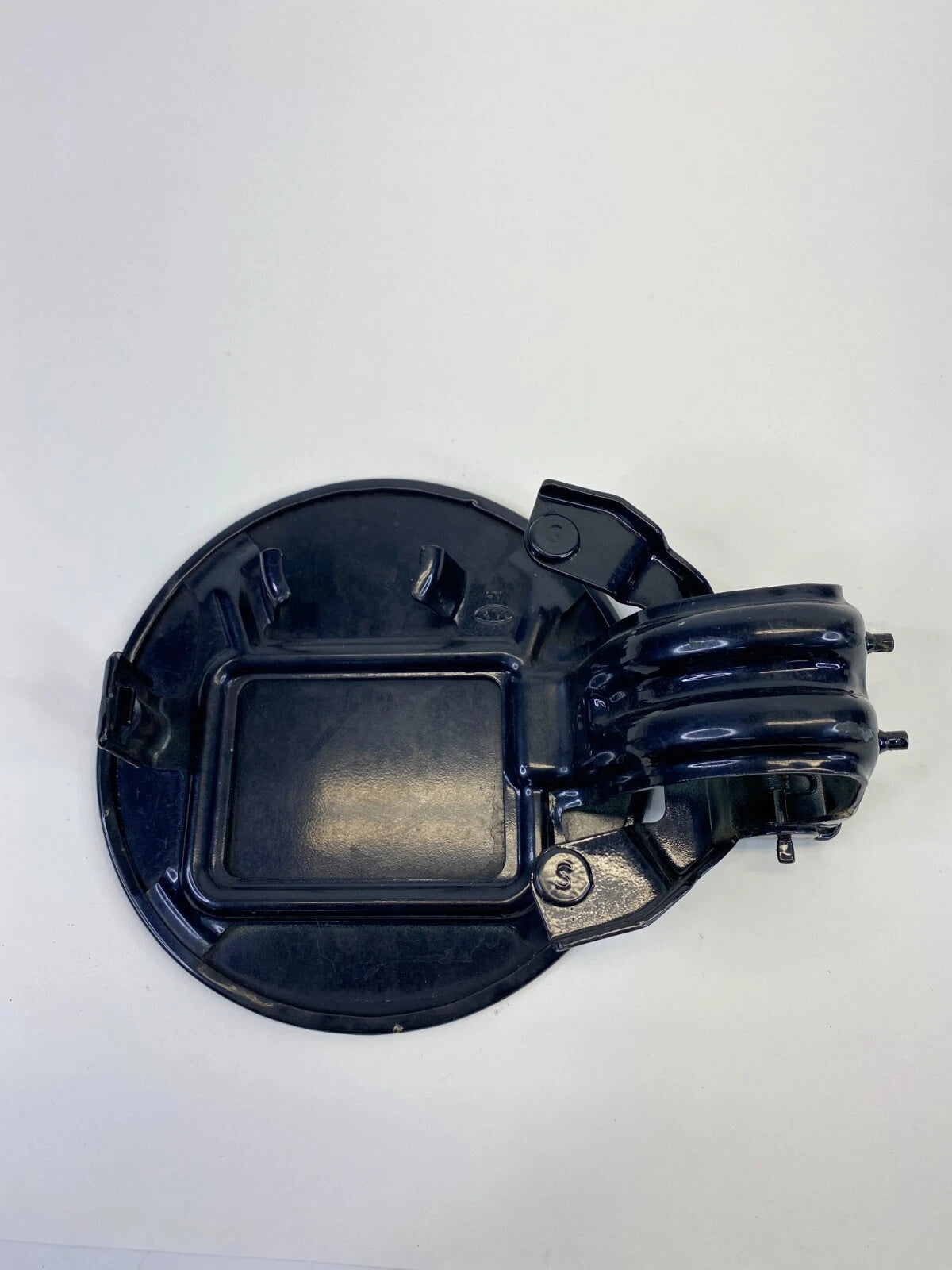 2009 2010 2011 KIA BORREGO FUEL FILLER DOOR GAS LID TANK COVER ASSEMBLY OEM