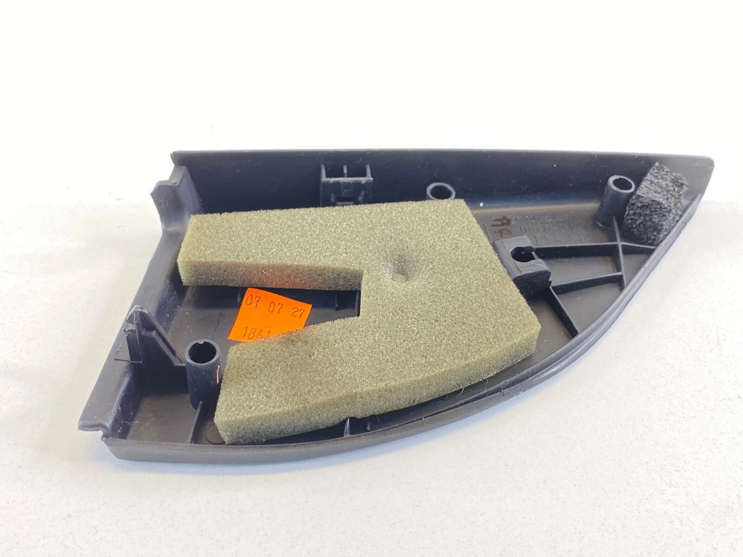 2007-2009 LEXUS RX350 FRONT RIGHT INTERIOR DOOR CORNER COVER TRIM 67491-0E010