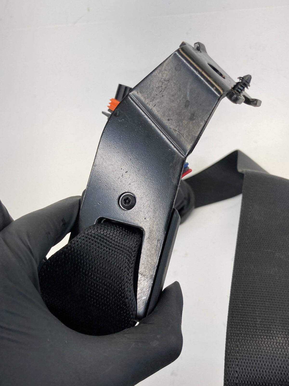 2003-2011 Saab 9-3 93 Sedan Front Right Passenger Seat Belt Retractor 305429910