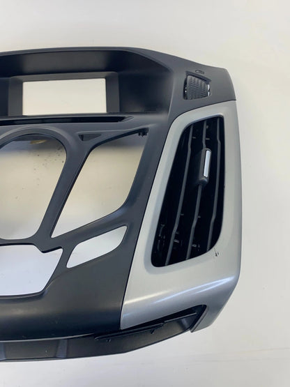 2012-2014 FORD FOCUS DASH AUDIO MONITOR TRIM BEZEL W/ AC VENTS OEM CM5118835JAW