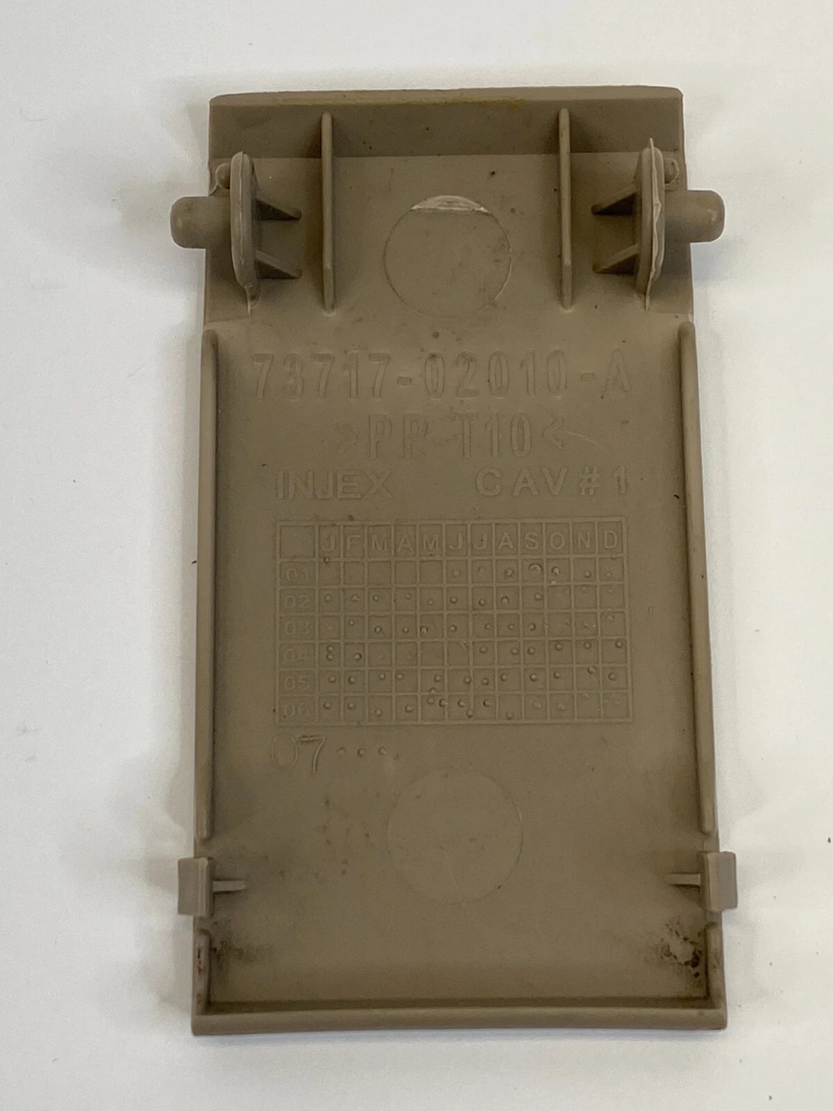 2003-2008 TOYOTA COROLLA BACK DECK CHILD ANCHOR SEAT COVER TRIM 7371702010A
