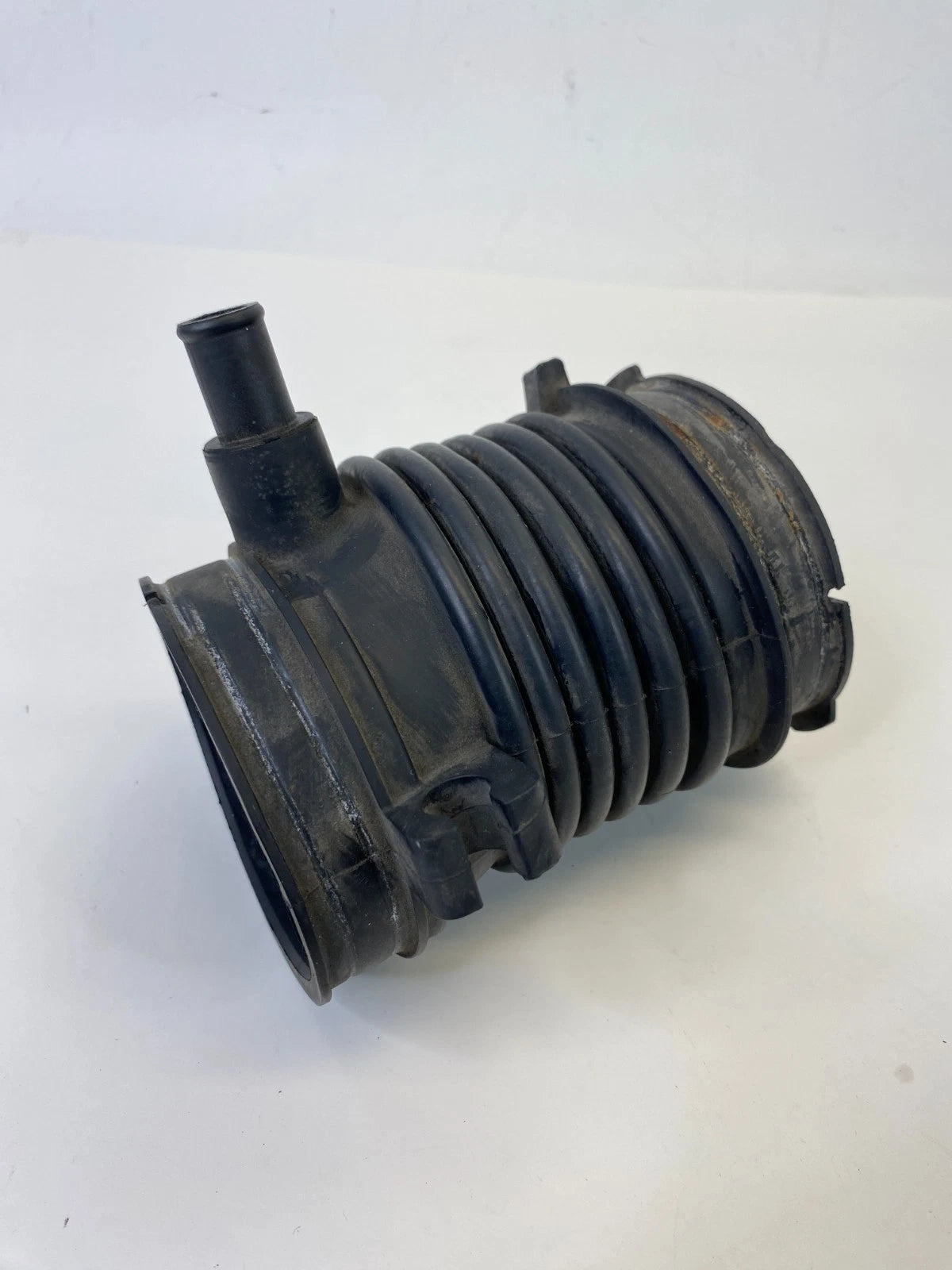 2007-2009 LEXUS RX350 3.5L AIR CLEANER INTAKE HOSE DUCT TUBE 17881-0P050 OEM