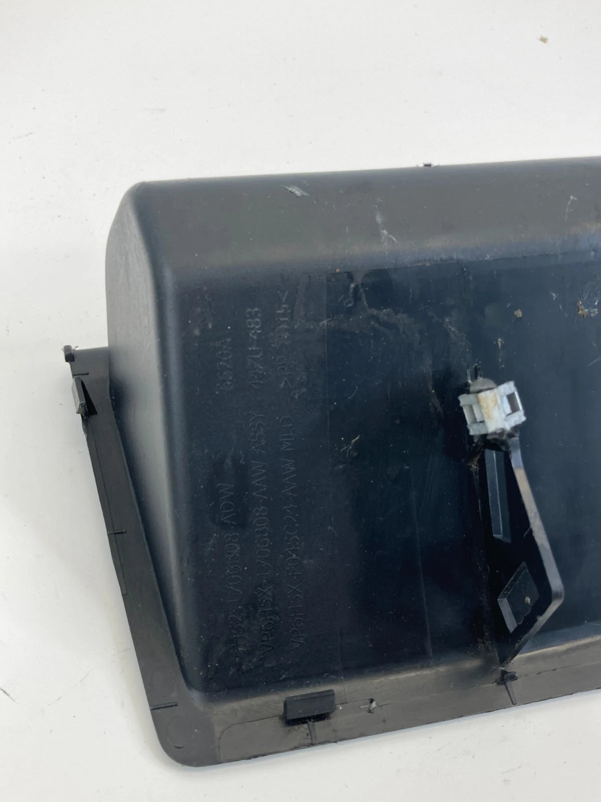 2008-2012 LAND ROVER LR2 CENTER CONSOLE STORAGE COMPARTMENT 6H52-1706B08-ADW OEM