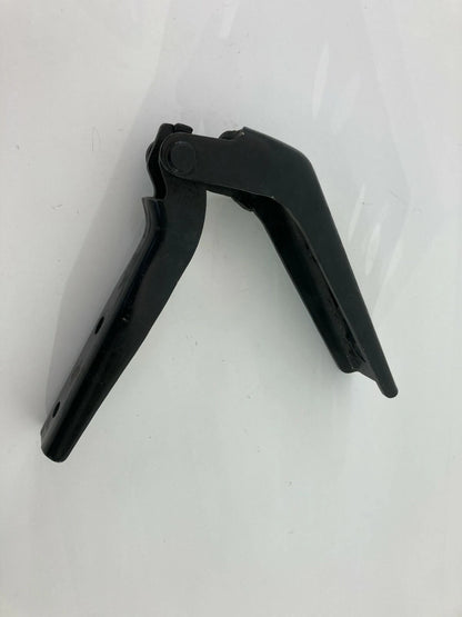 2002-2005 SATURN VUE FRONT RIGHT PASSENGER SIDE HOOD BONNET HINGE BRACKET OEM