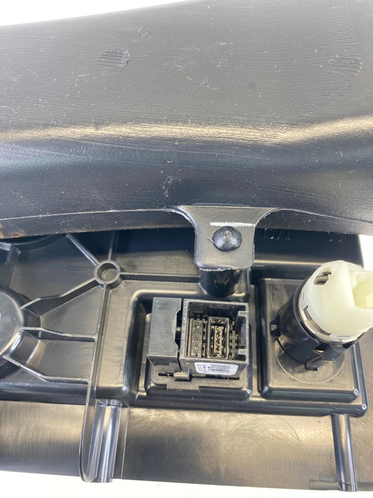 2005-2012 Toyota Avalon Storage Compartment w/ USB/AUX Input & Vent Duct OEM