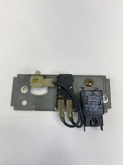 1995 1996 SUBARU LEGACY SEDAN & WAGON POWER WINDOW RELAY W BRACKET OEM