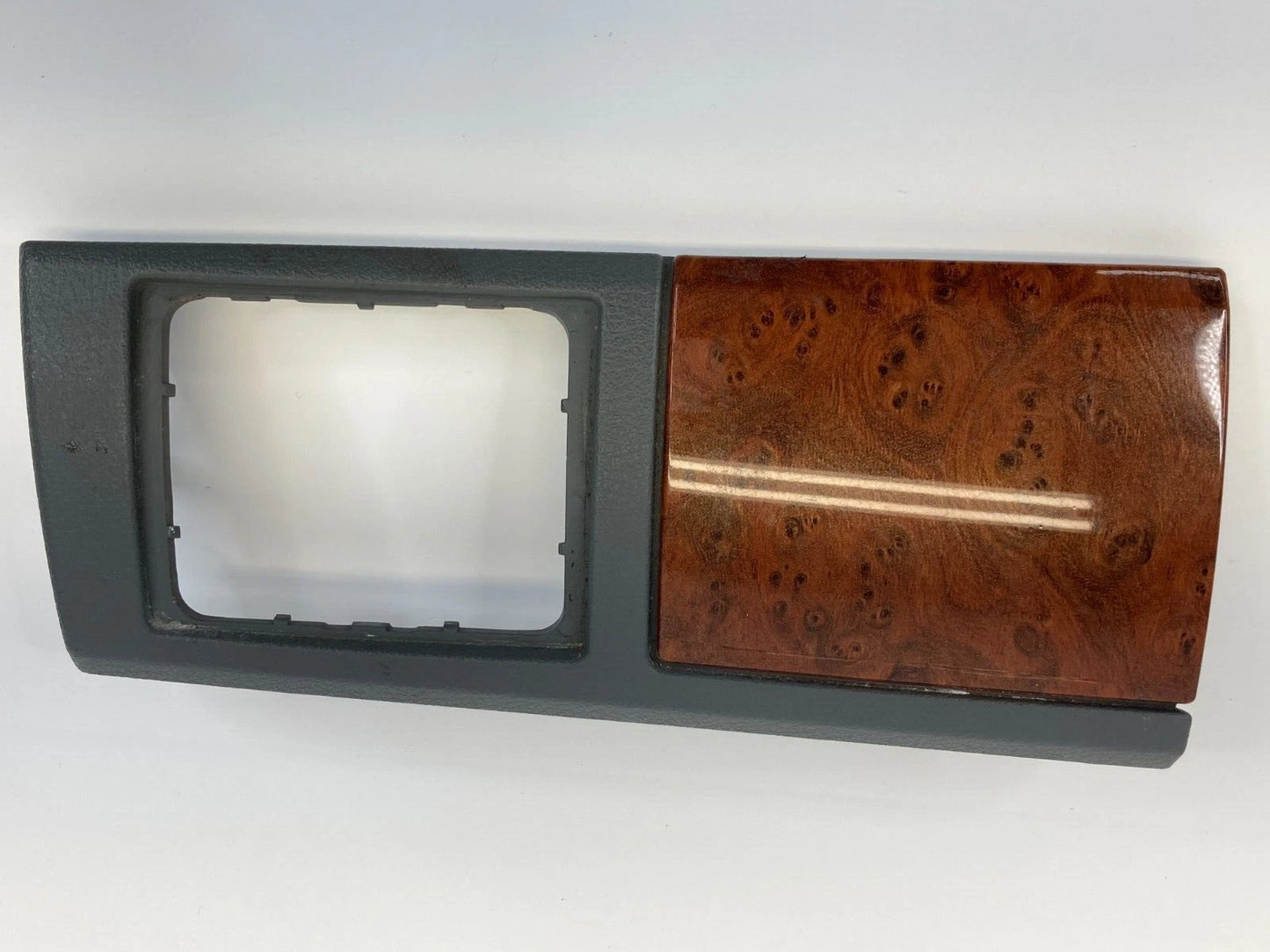 09 10 CHRYSLER TOWN & COUNTRY DASH HEADLIGHT SWITCH BEZEL COVER TRIM 1DT611D5AA