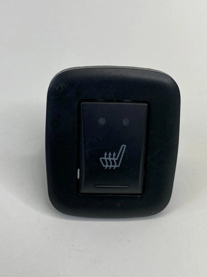08-10 CHRYSLER TOWN & COUNTRY REAR RIGHT SEAT HEATED CONTROL SWITCH 1FB120X9AB
