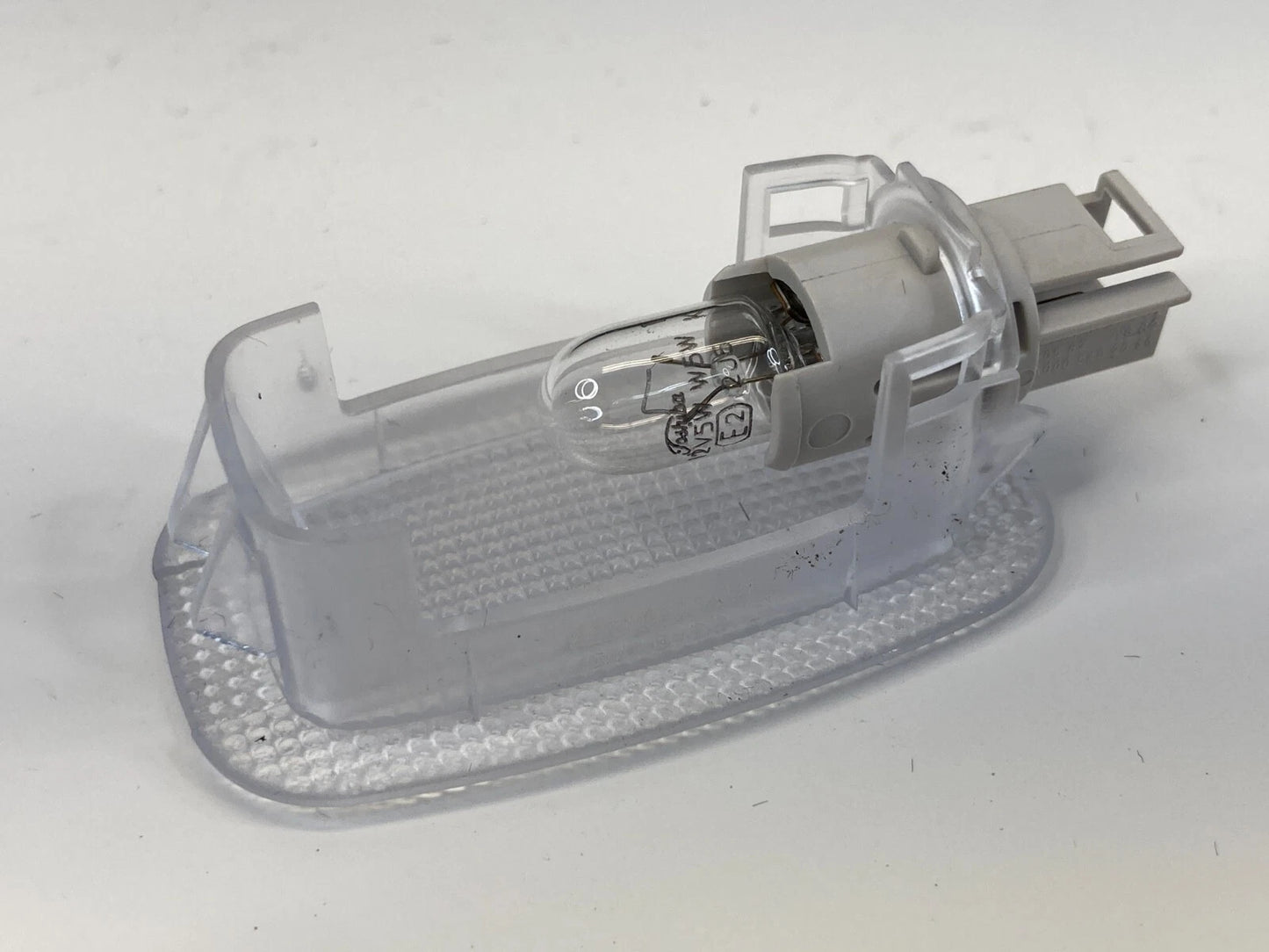 2012 13 14 15 2016 MERCEDES-BENZ E350 INTERIOR INNER COURTESY LIGHT LAMP