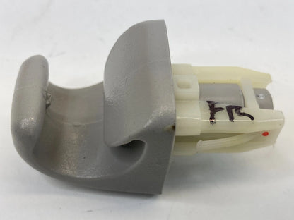 2004-2009 TOYOTA PRIUS FRONT RIGHT SUN VISOR RETAINER SUNVISOR HOLDER CLIP OEM
