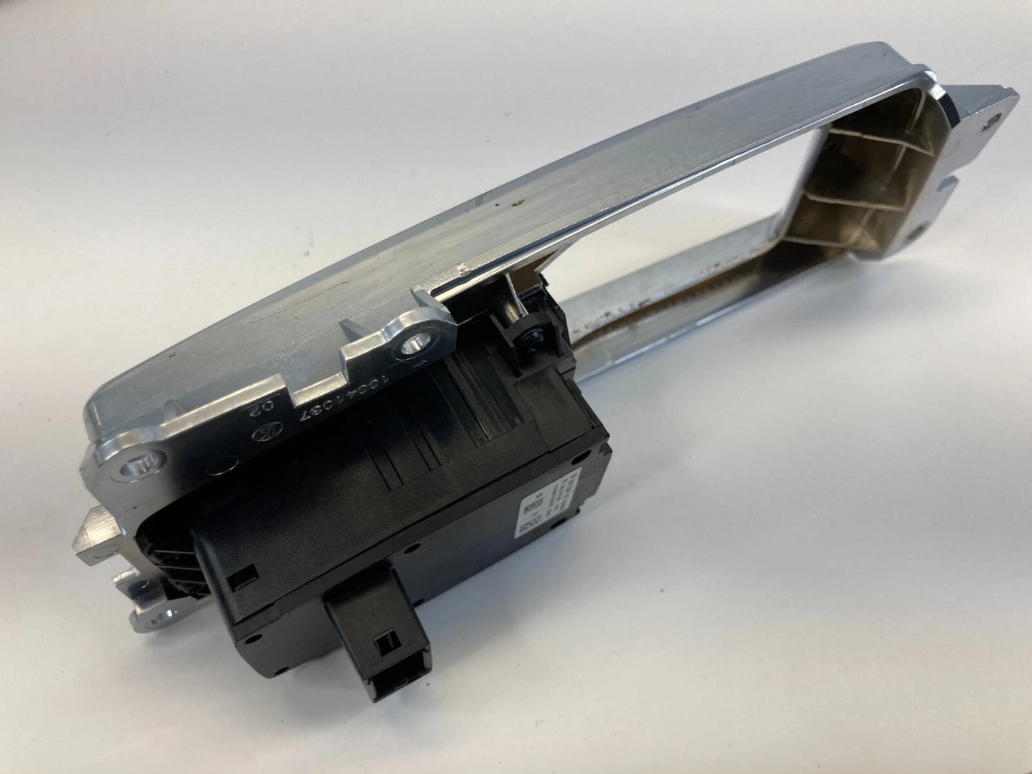 11-17 BMW X3 ELECTRONIC PARKING BRAKE AUTO HOLD SWITCH WITH BEZEL OEM 9217594