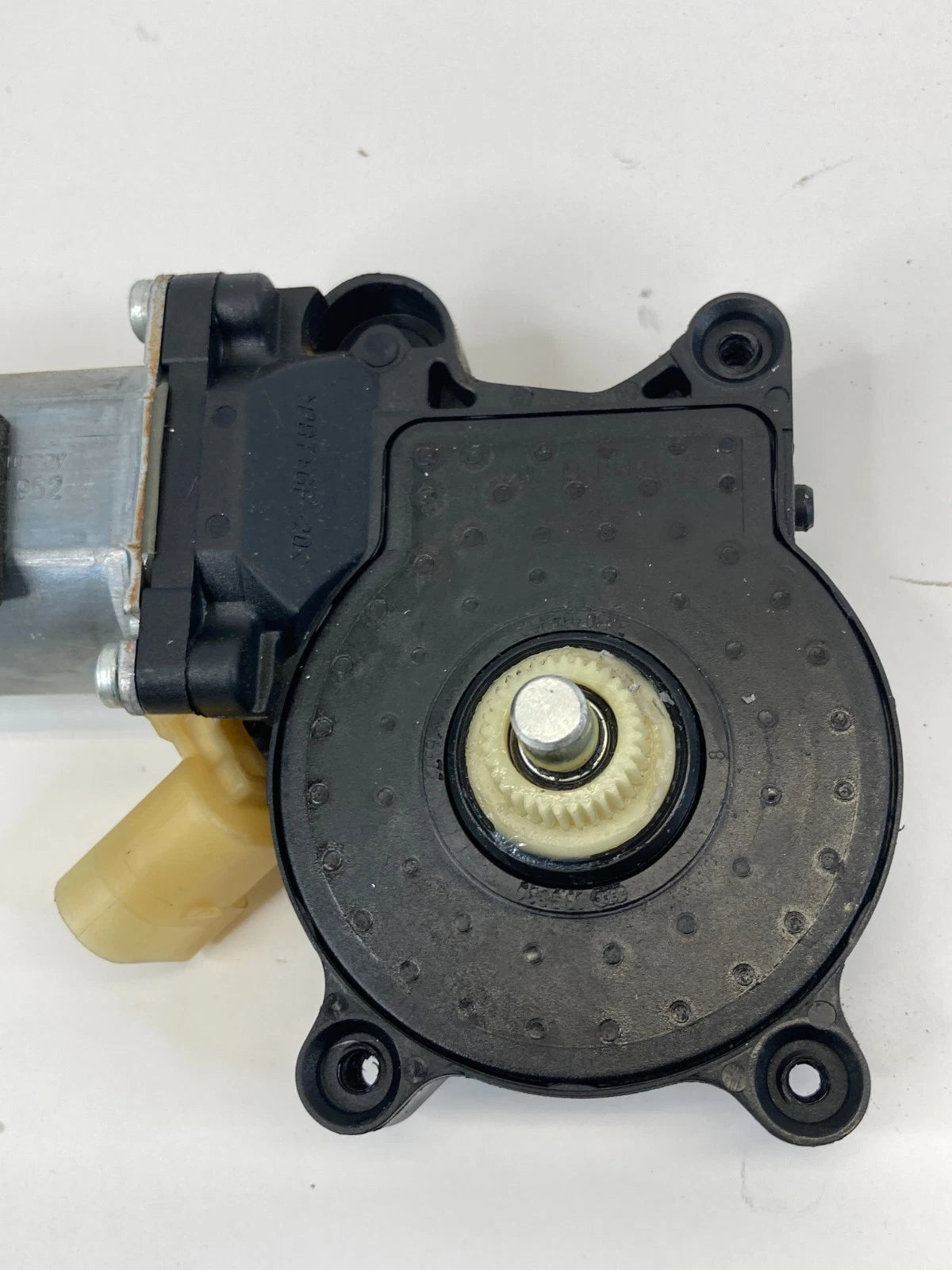 2005-2009 LAND RANGE ROVER FRONT LEFT SIDE DOOR WINDOW MOTOR ASSY 992693100 OEM