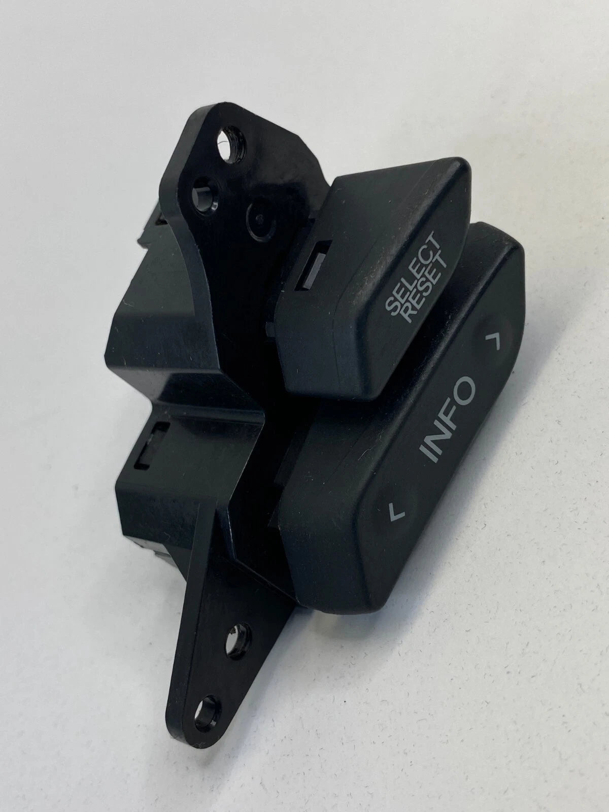 2004-2006 ACURA TL DASH PANEL INFORMATION SELECT CONTROL SWITCH BUTTON M24122