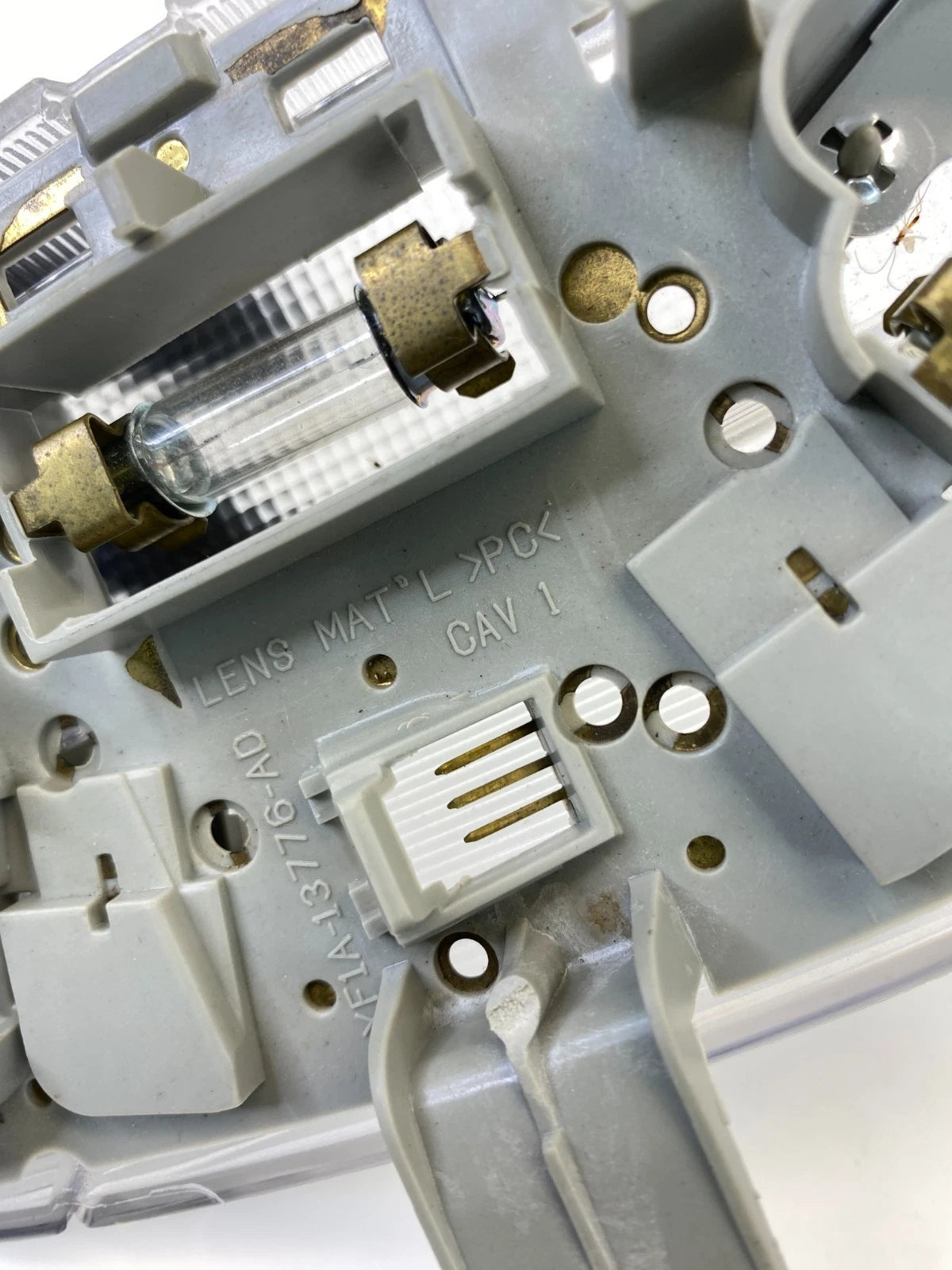 2002-2010 FORD EXPLORER REAR ROOF OVERHEAD DOME MAP LIGHT LAMP OEM