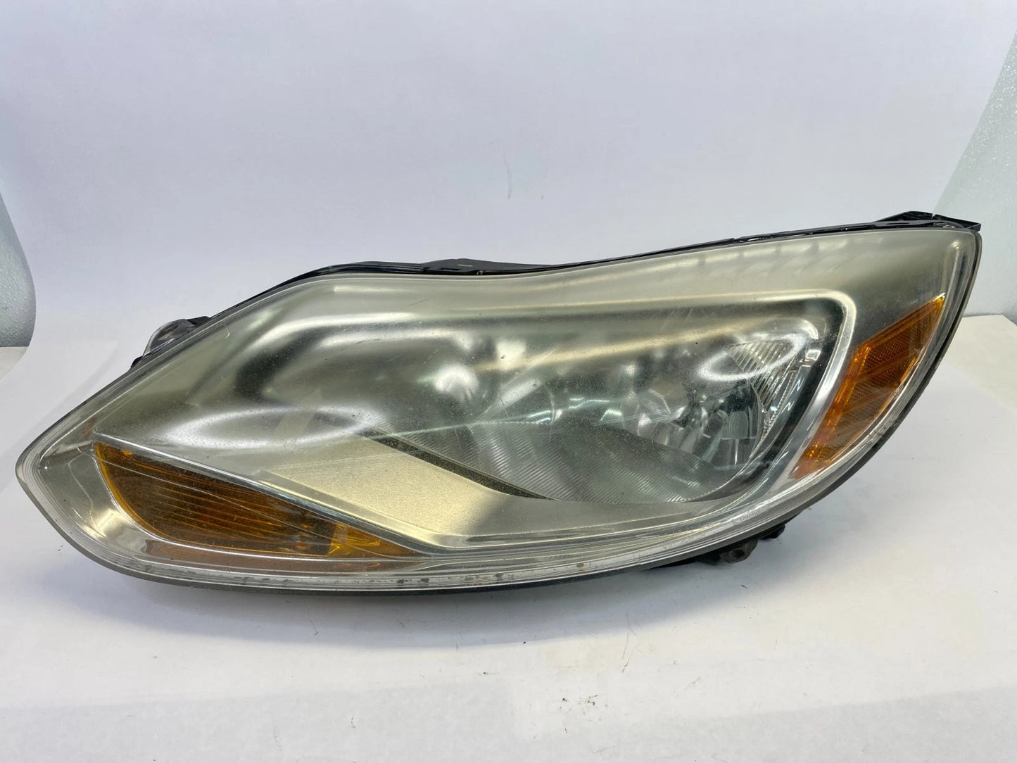 2012-2014 FORD FOCUS FRONT LEFT DRIVER SIDE HALOGEN HEADLIGHT OEM BM51-13W030