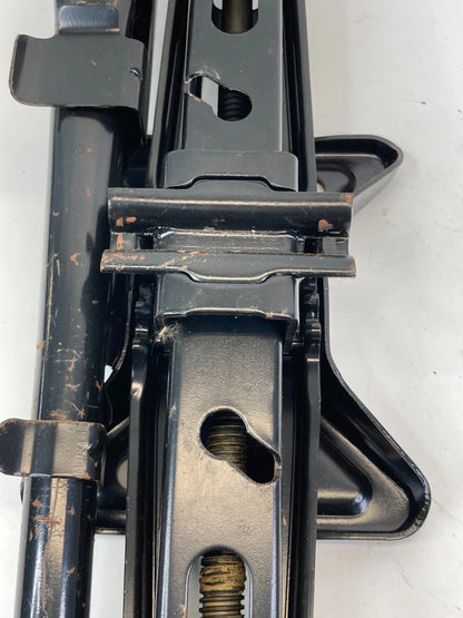 2001-2005 PONTIAC AZTEK EMERGENCY SPARE TIRE JACK TOOL KIT OEM