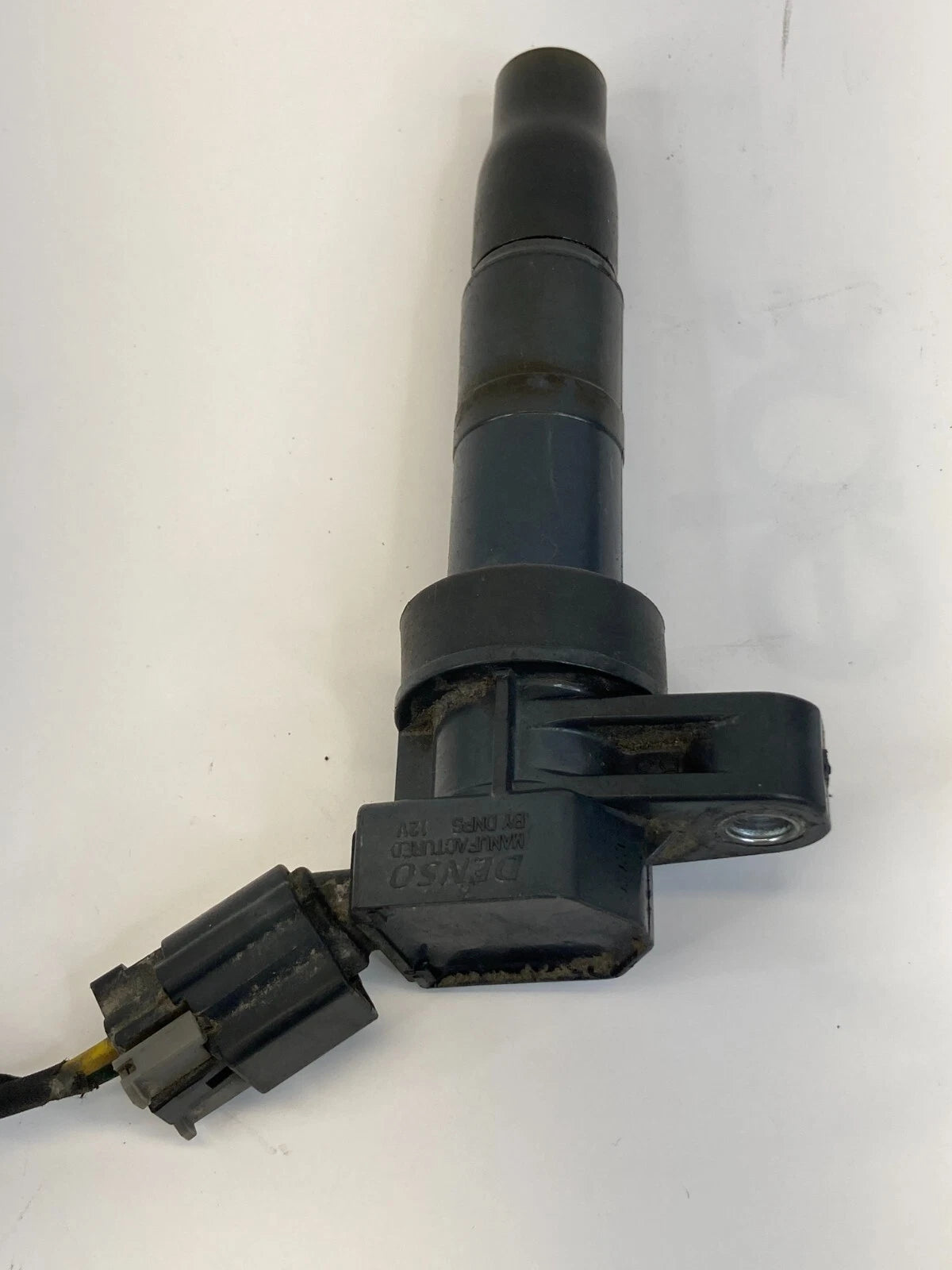 2010-2013 KIA FORTE 2.0L IGNITION IGNITOR COIL ASSEMBLY DENSO 27300-3F100 OEM
